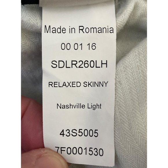 7 For All Mankind Relaxed Skinny Nashville Light Jeans Womens Size 25 $218 - Picture 9 of 11